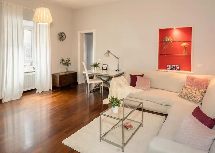 Apartment 8 Rome